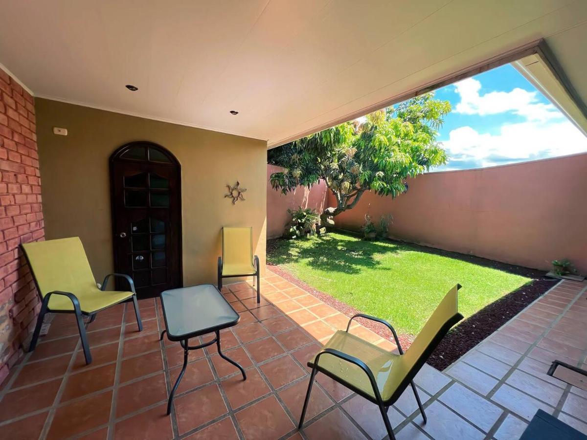 Beautiful Home W/ Backyard, Ac - Close To Airport Brasil Exterior foto